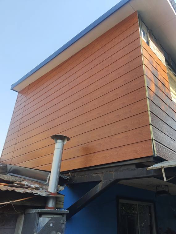 Renovación de fachada y cubierta, obra terminada